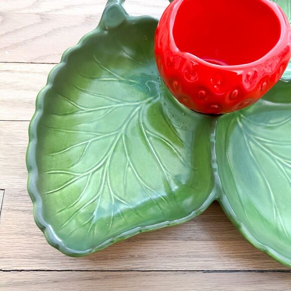 Vintage Metlox Poppytrail California Strawberry Divided Serving Bowl Pottery - Picture 4 of 12